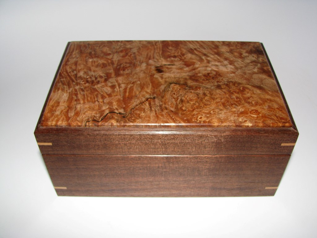Small Figured/spalted Maple And Walnut Keepsake Box. 6" X 5" X 3.5"