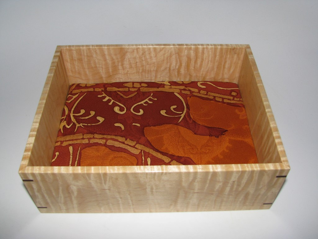 Elegant Wooden Tray In Tiger Maple With Kimono Silk Lining 9" X 7" X 3"