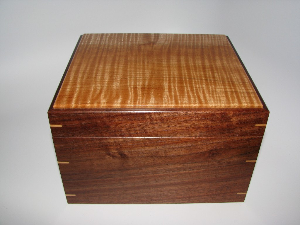 Earth-toned Handmade Wooden Box. Keepsake Box With Lovely Tiger Maple And Walnut. 9" X 7" X 4.5"